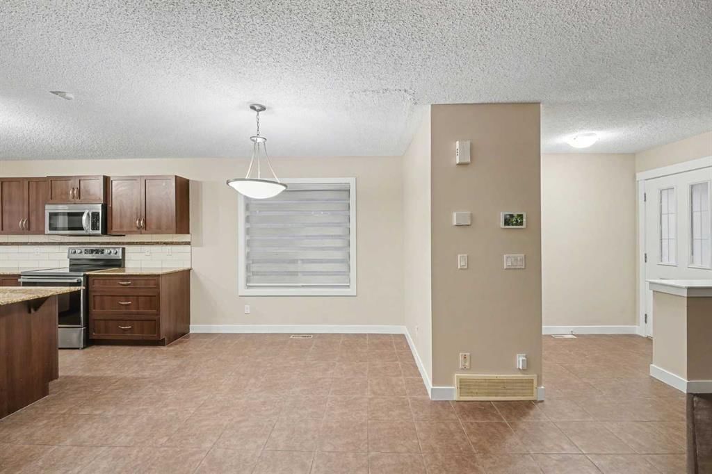 14 Skyview Point Link NE, Calgary — photo 4 of 47