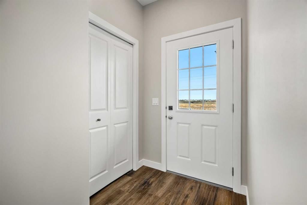 487 Hotchkiss Manor SE, Calgary — photo 4 of 46