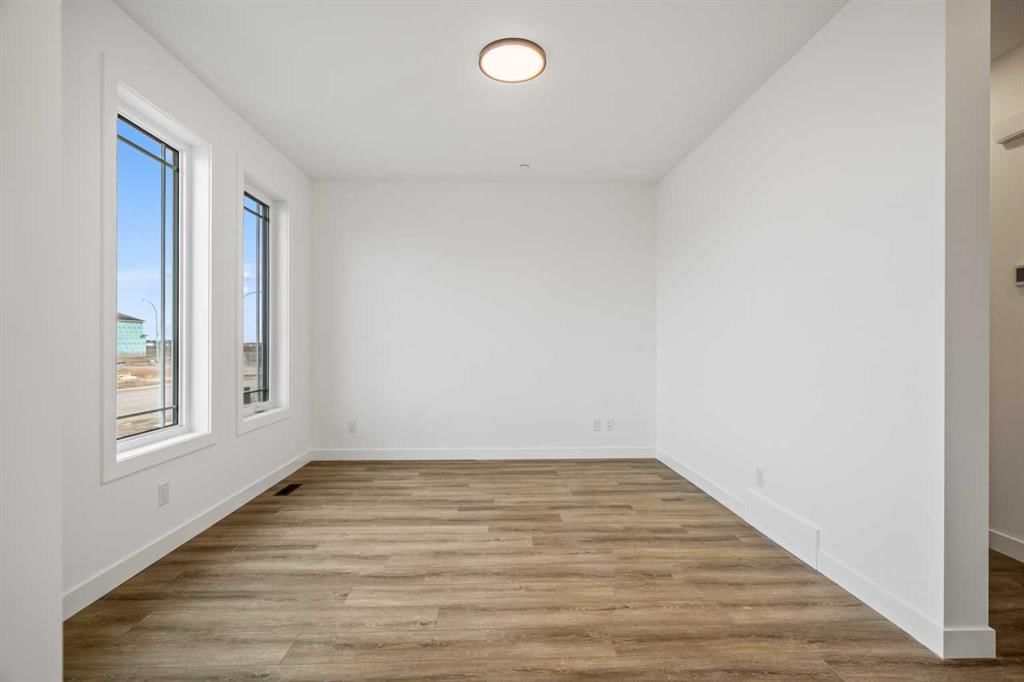 497 Hotchkiss Drive SE, Calgary — photo 3 of 42