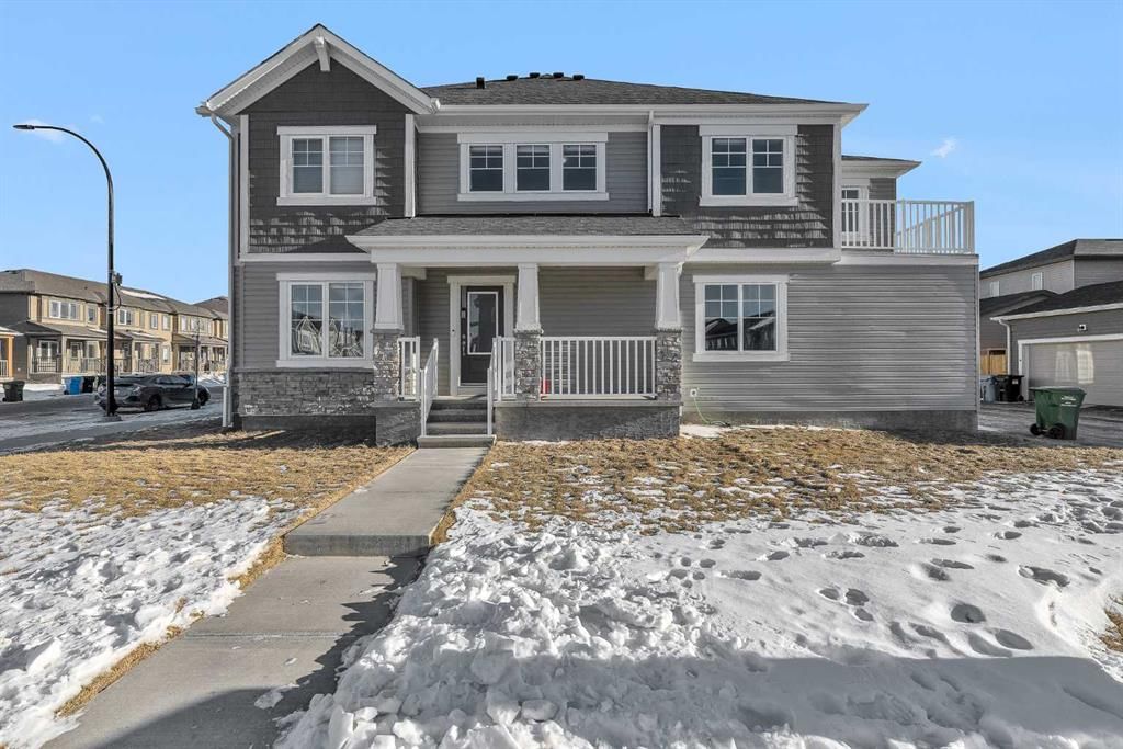 11 Carringham Way NW, Calgary — main listing photo