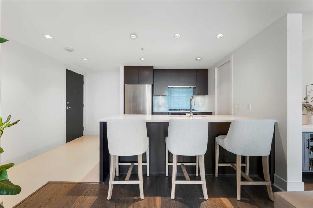 2901, 1111 10 Street SW, Calgary — photo 5 of 49
