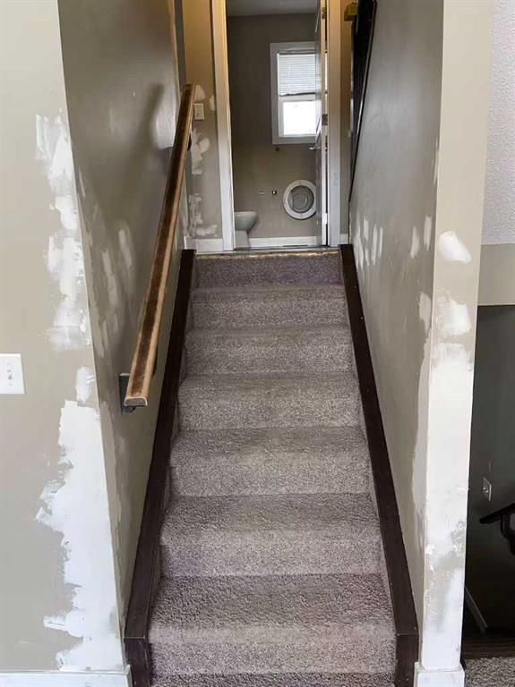 53 Panatella Road NW, Calgary — photo 4 of 15