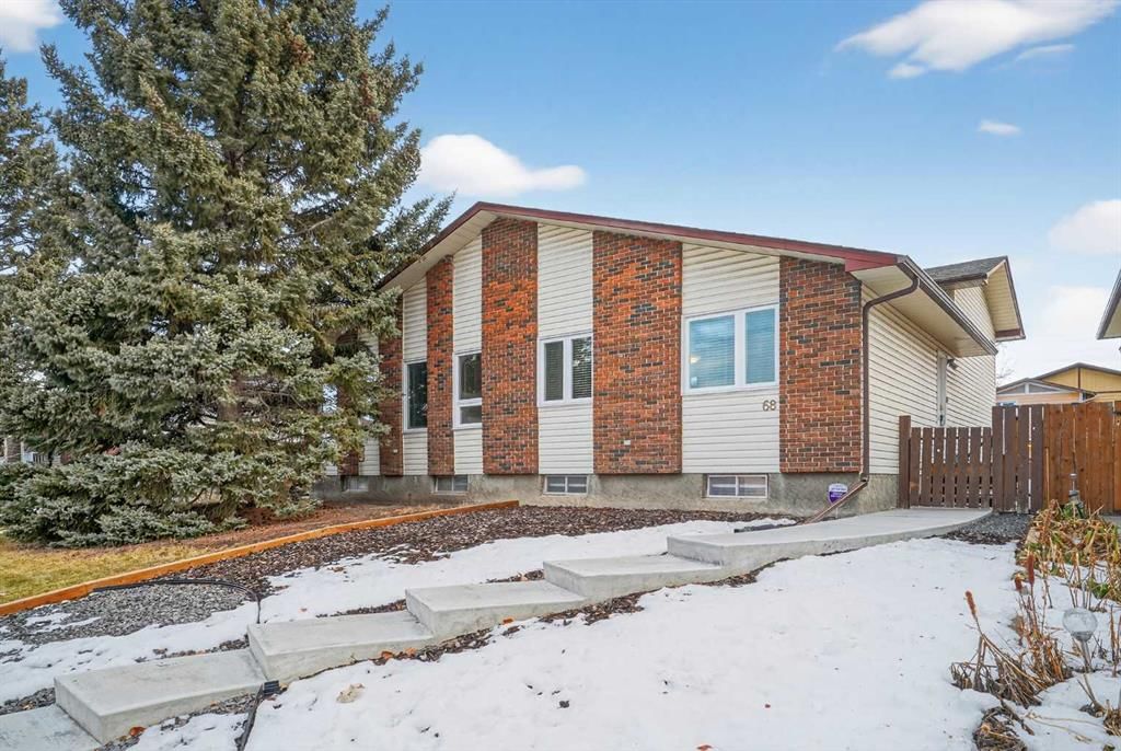 68 Cedarwood Hill SW, Calgary — photo 2 of 46