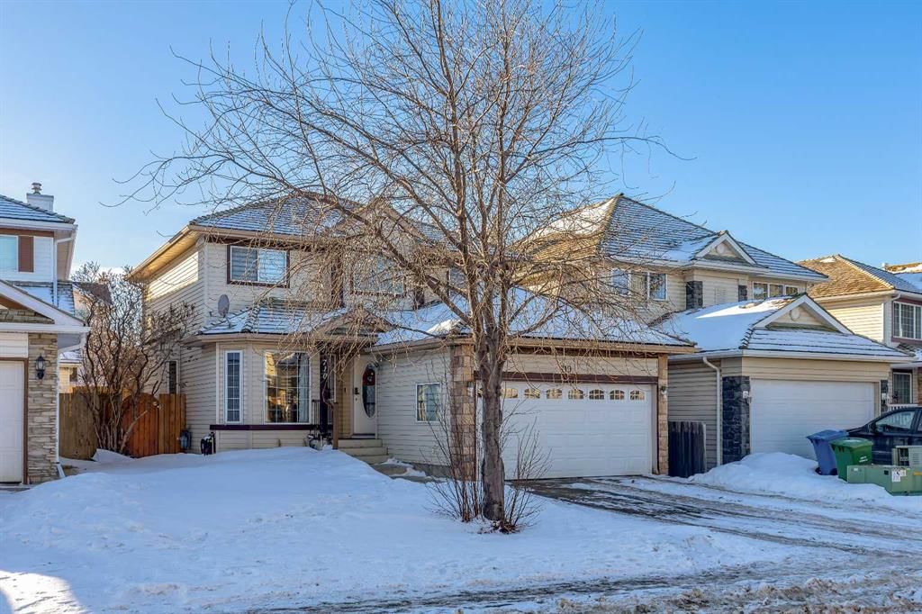 710 Coral Springs Boulevard NE, Calgary — photo 2 of 49