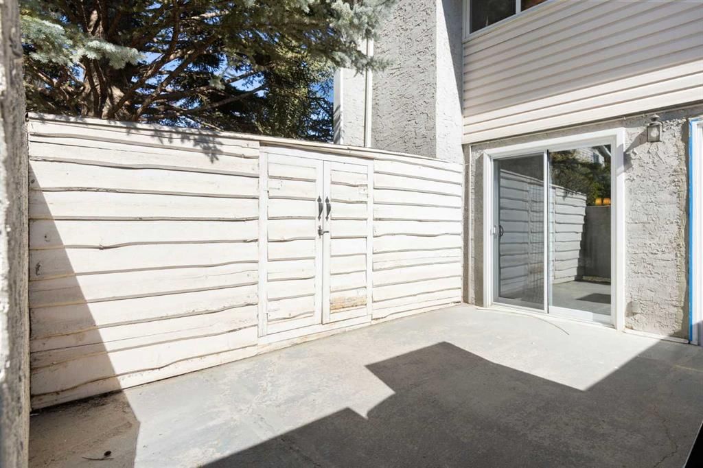 7, 4915 45 Street SW, Calgary — photo 5 of 38