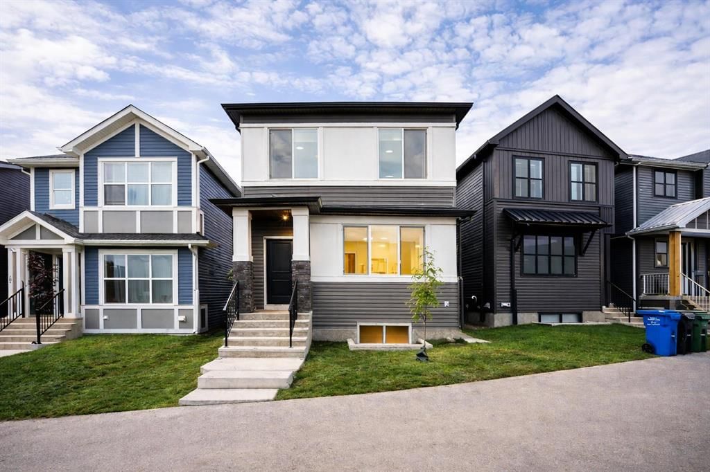 522 Lucas Boulevard NW, Calgary — main listing photo