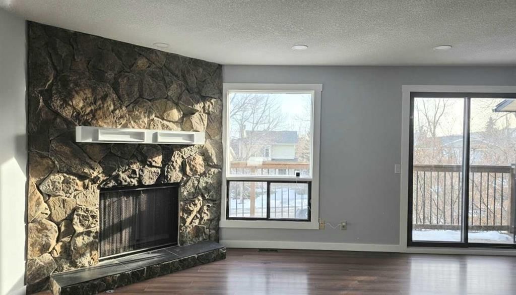 257 Macewan Glen Drive NW, Calgary — photo 5 of 22