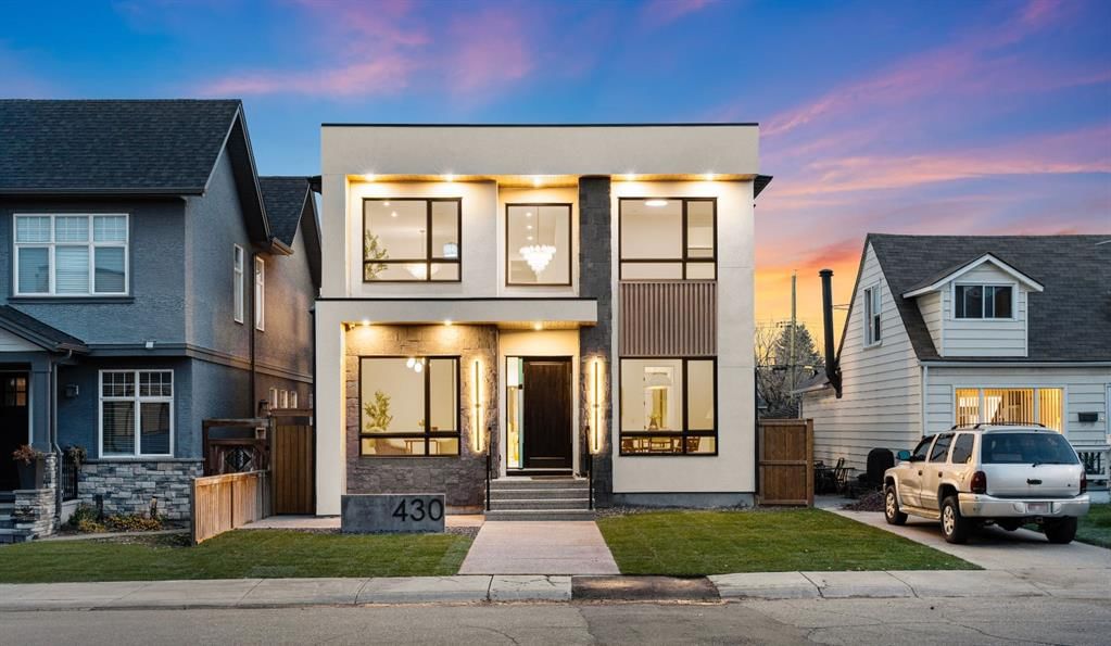 430 21 Avenue NE, Calgary — photo 2 of 50