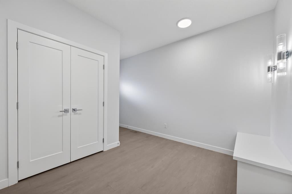 93 Walgrove Bay SE, Calgary — photo 2 of 37