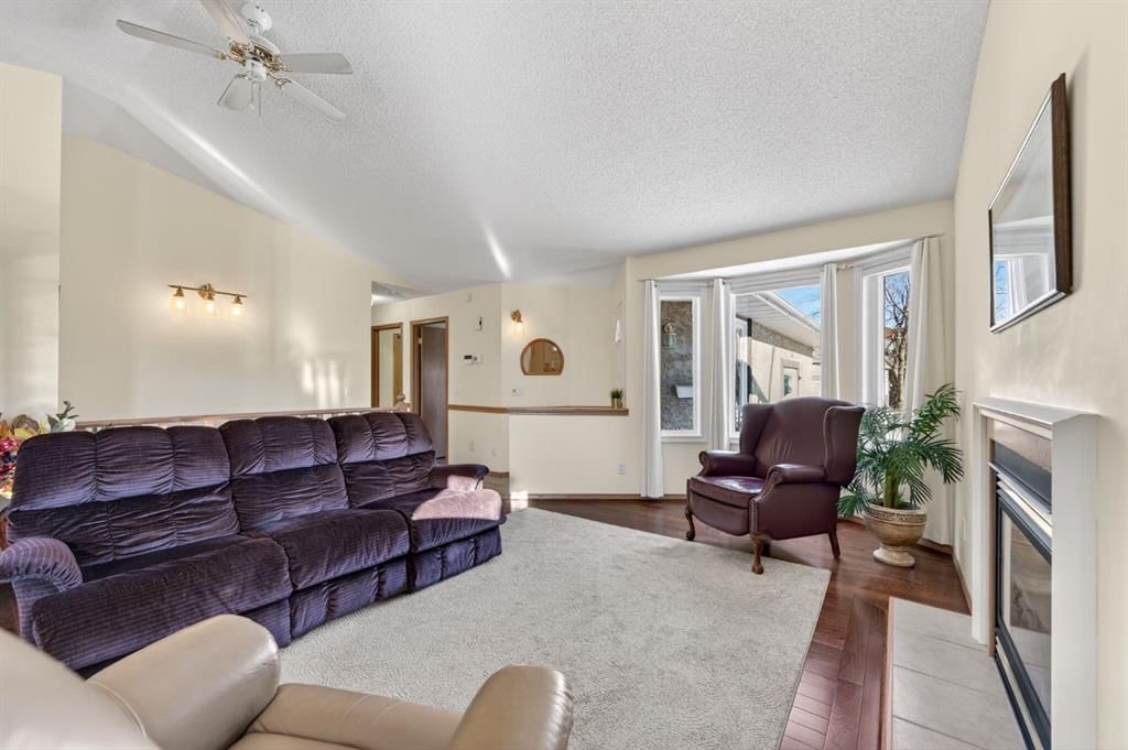 206 Arbour Cliff Close NW, Calgary — photo 3 of 26