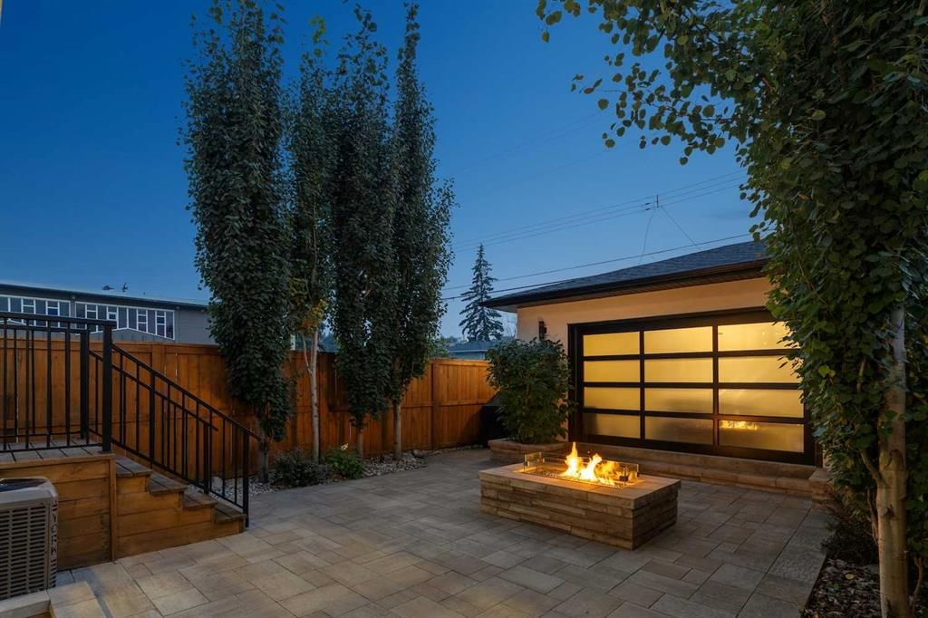 2629 32 Street SW, Calgary — photo 2 of 50