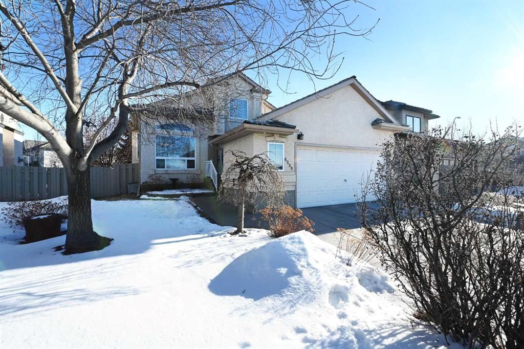 6558 Sierra Morena Boulevard SW, Calgary — photo 2 of 50