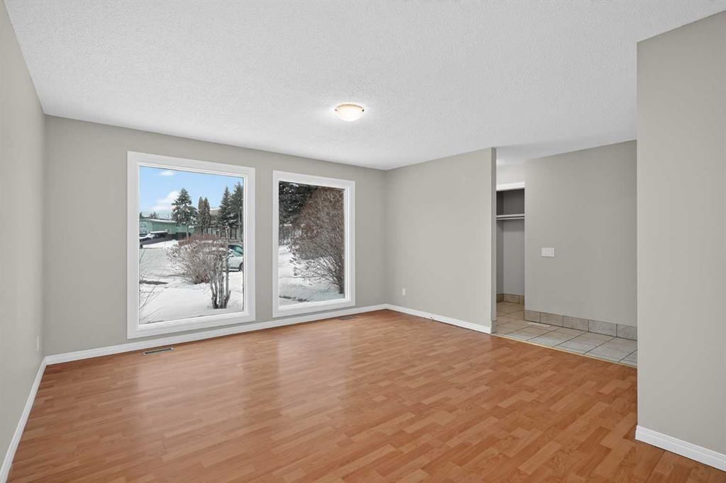 34 Marbank Place NE, Calgary — photo 3 of 34