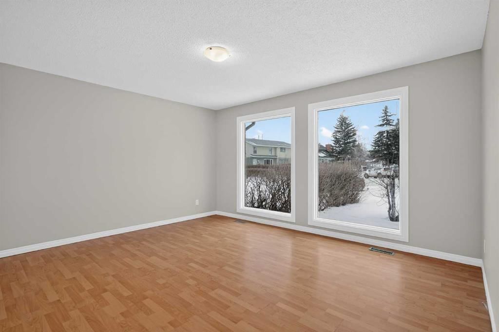 34 Marbank Place NE, Calgary — photo 4 of 34