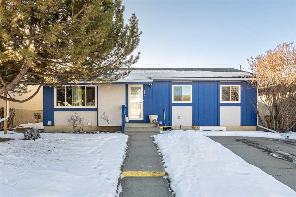 380 Maddock Crescent NE, Calgary — main listing photo