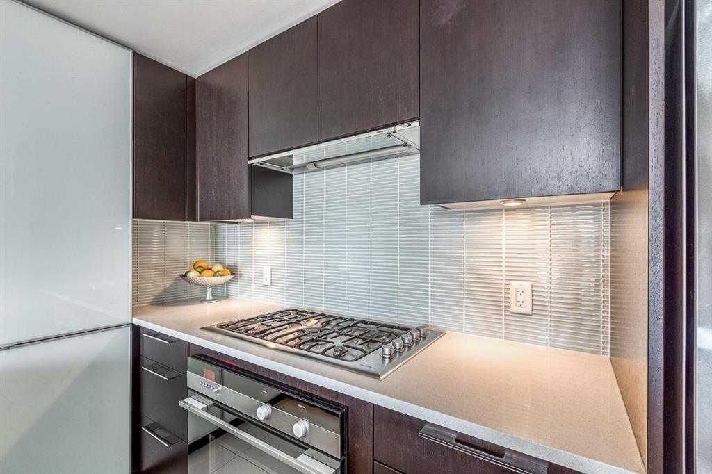 1005, 1111 10 Street SW, Calgary — photo 3 of 40