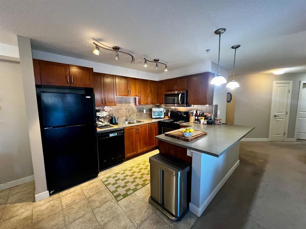 201, 162 Country Village Circle NE, Calgary — photo 5 of 31