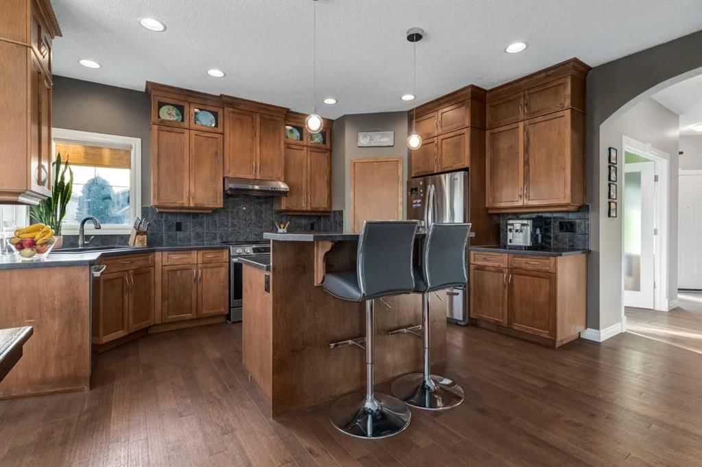 227 Tuscany Glen Park NW, Calgary — photo 3 of 48