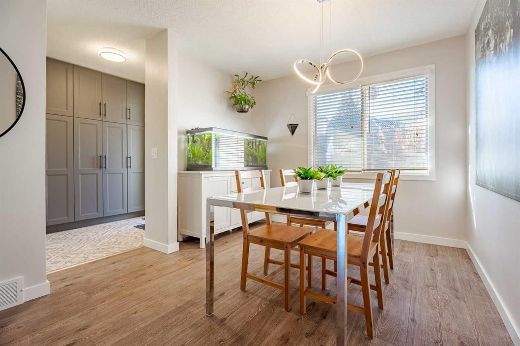 65, 1055 72 Avenue NW, Calgary — main listing photo