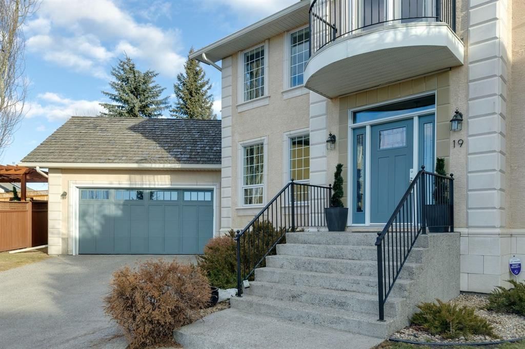 19 Signal Hill Terrace SW, Calgary — photo 2 of 50