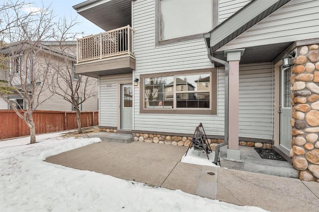 102, 31 Everridge Square SW, Calgary — photo 4 of 30