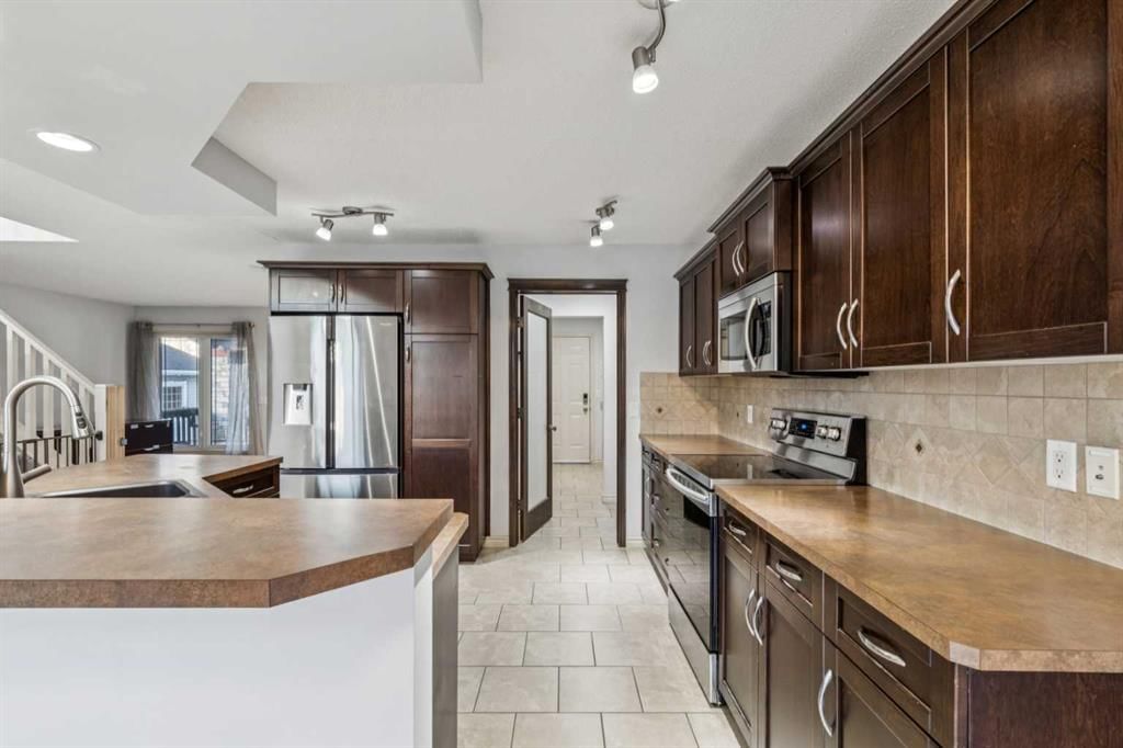 305 Tuscany Vista Road NW, Calgary — photo 3 of 39