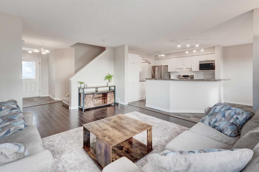45 Cougarstone Place SW, Calgary — photo 5 of 46