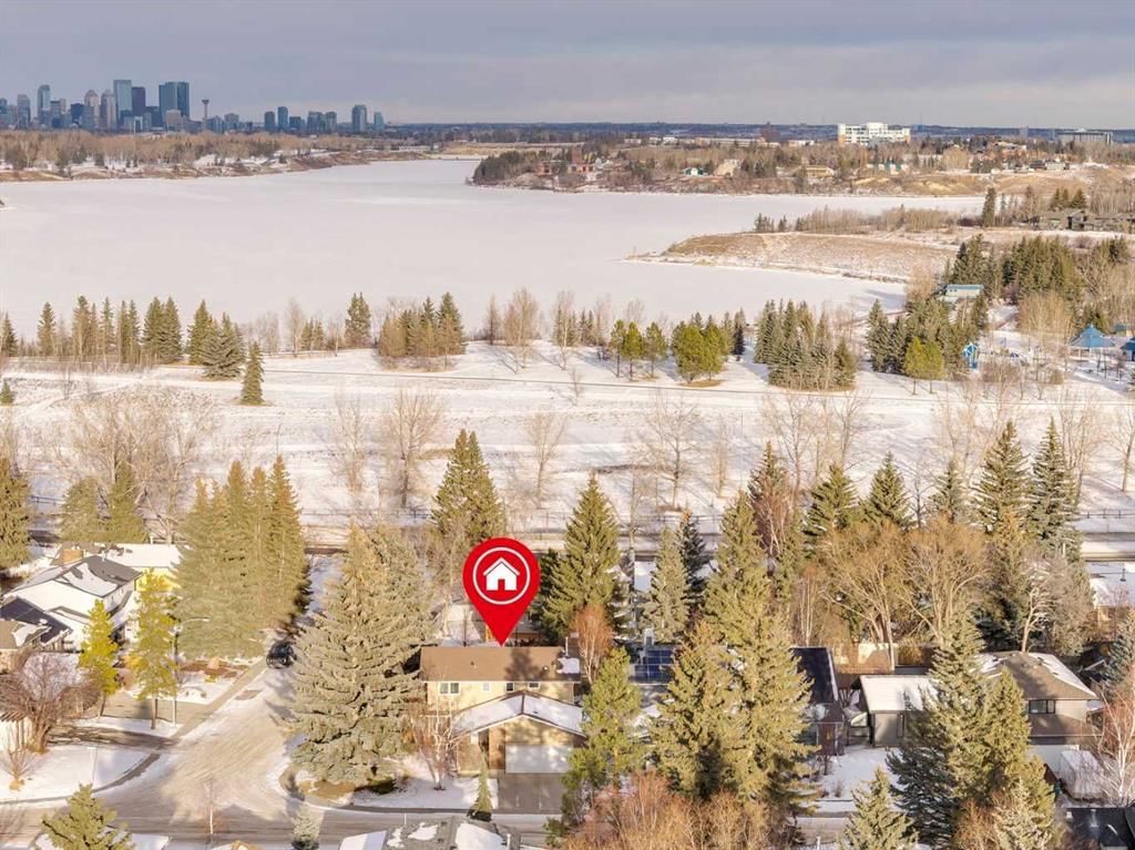 212 Oakside Circle SW, Calgary — photo 2 of 38