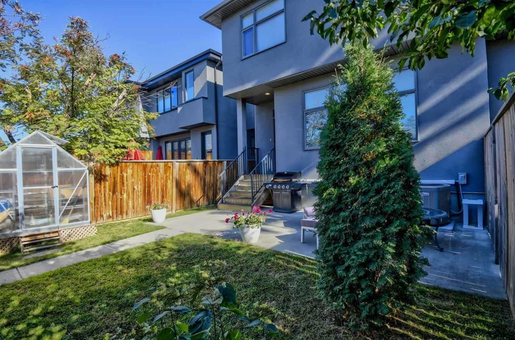 3705 41 Street SW, Calgary — photo 5 of 37