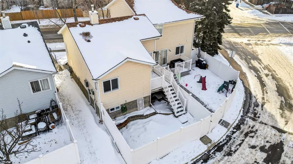 171 Deerfield Drive SE, Calgary — photo 3 of 34