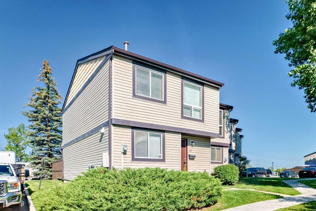 37, 3029 Rundleson Road NE, Calgary — main listing photo