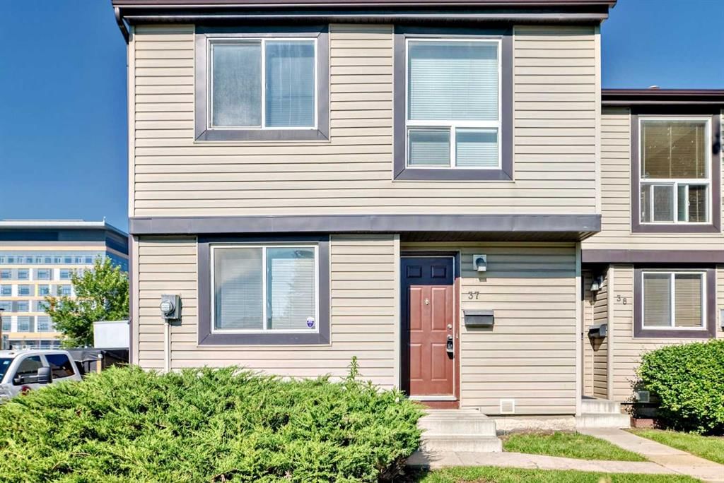 37, 3029 Rundleson Road NE, Calgary — photo 2 of 49