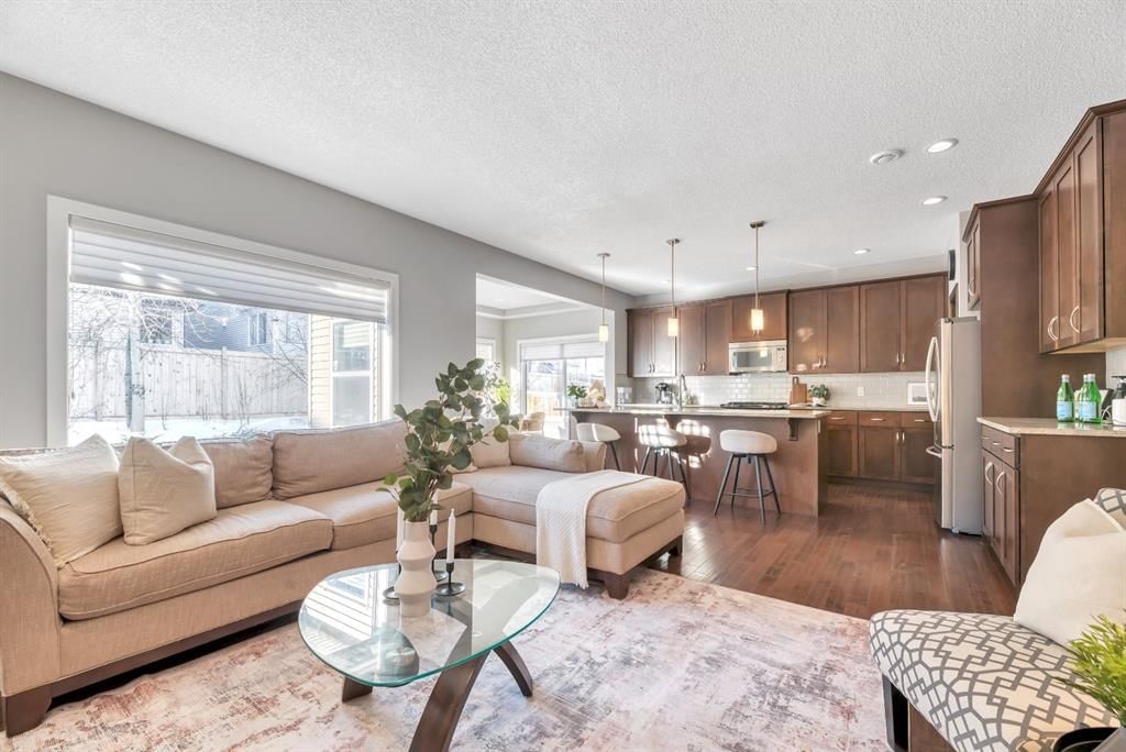 175 Everbrook Drive SW, Calgary — photo 2 of 45