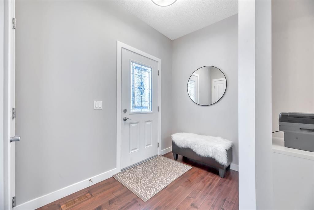 175 Everbrook Drive SW, Calgary — photo 4 of 45