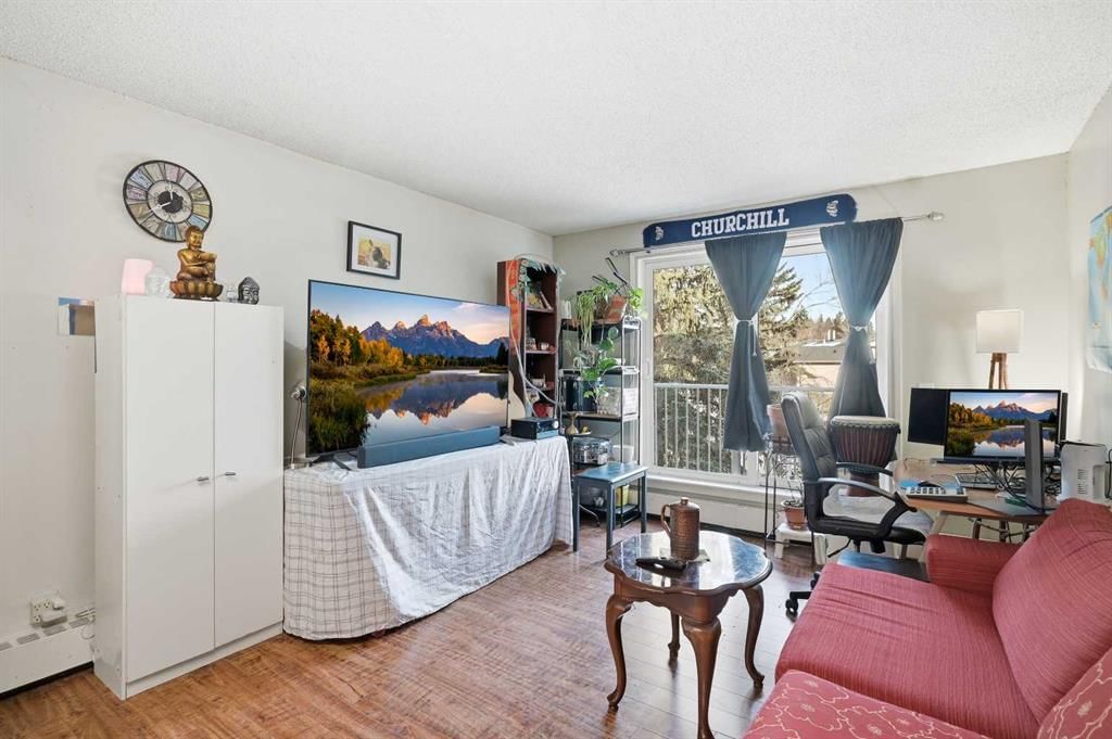301C, 5601 Dalton Drive NW, Calgary — photo 4 of 24