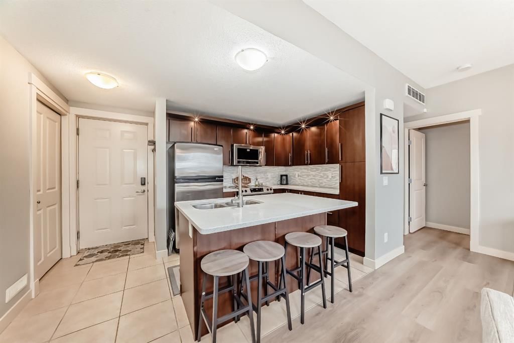 120 West Springs Road SW, Calgary — photo 5 of 28