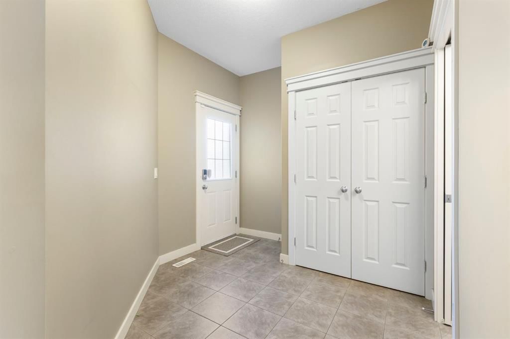 328 Silverado Plains Circle SW, Calgary — photo 2 of 49