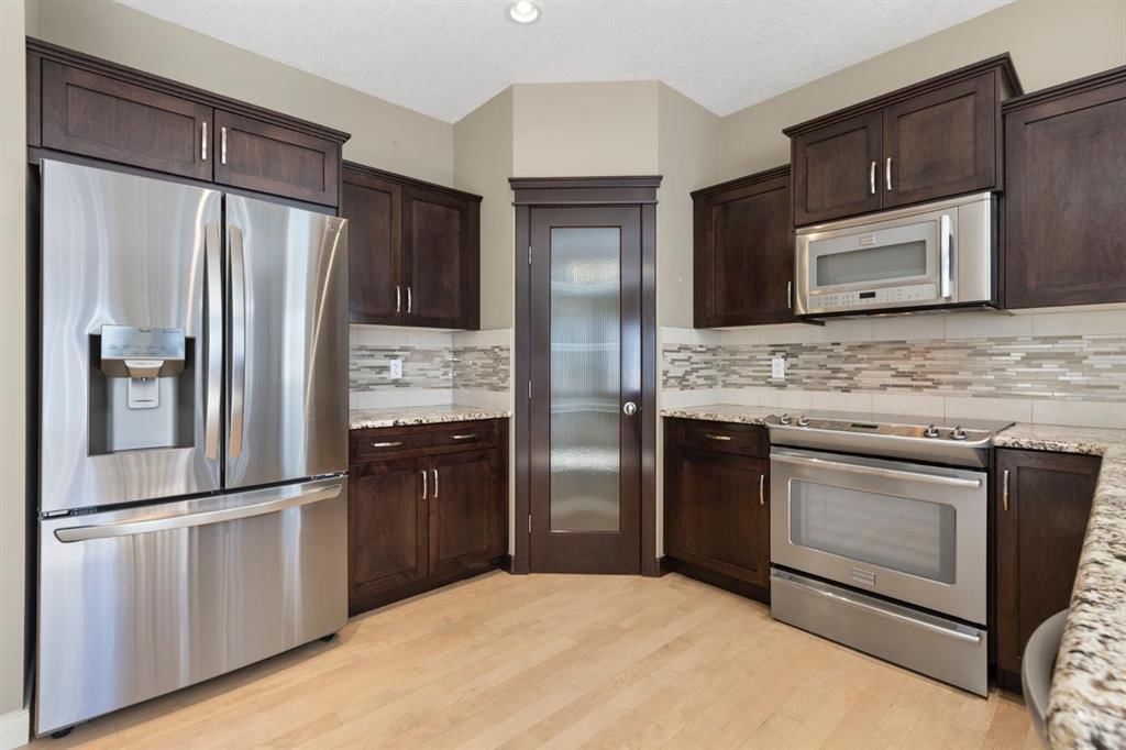 328 Silverado Plains Circle SW, Calgary — photo 4 of 49