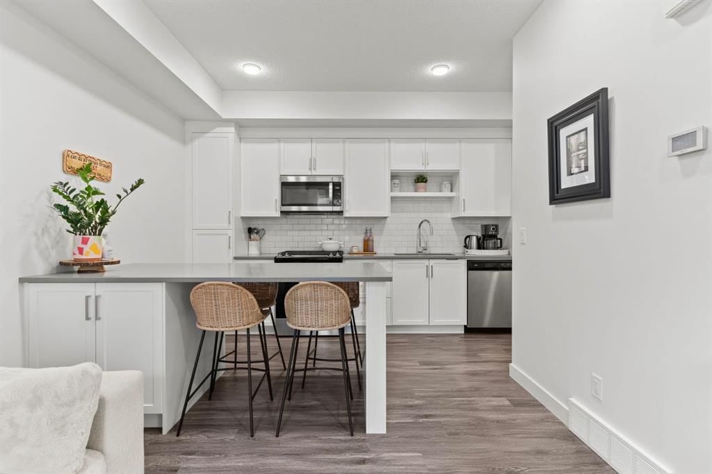 1402, 100 Walgrove Court SE, Calgary — photo 2 of 42