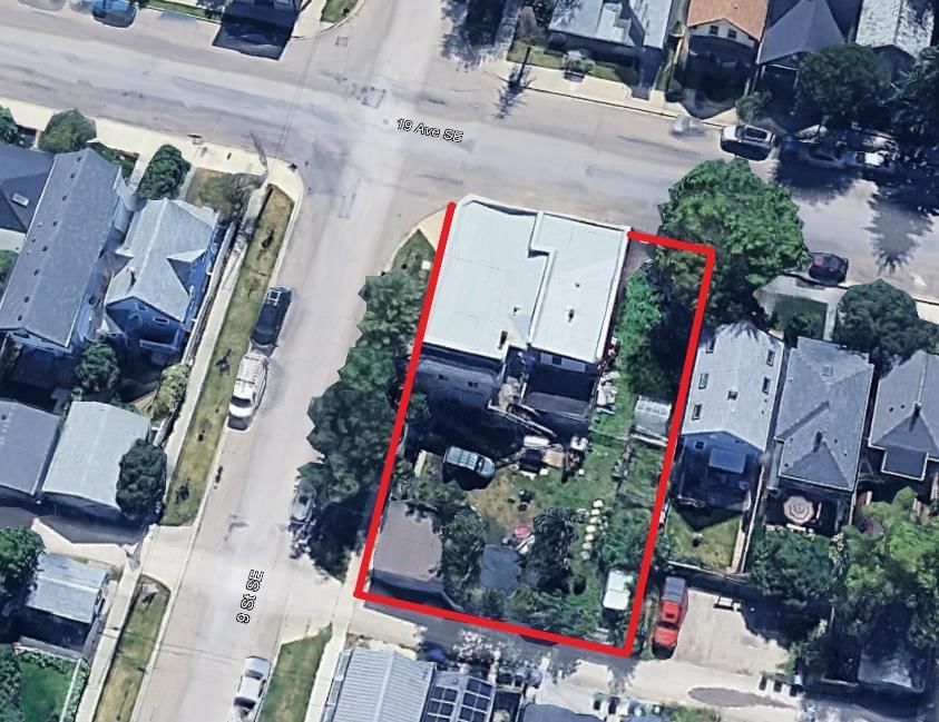 922 19 Avenue SE, Calgary — photo 4 of 22