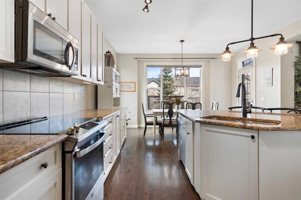47 Copperstone Mews SE, Calgary — photo 5 of 50
