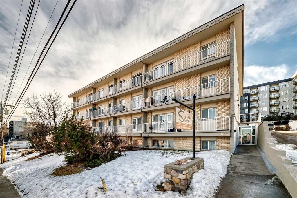 10, 1813 25 Avenue SW, Calgary — main listing photo
