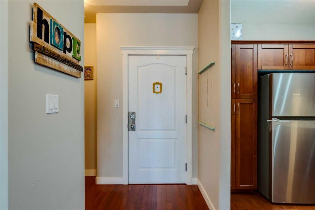 534, 10 Discovery Ridge Close SW, Calgary — photo 3 of 41