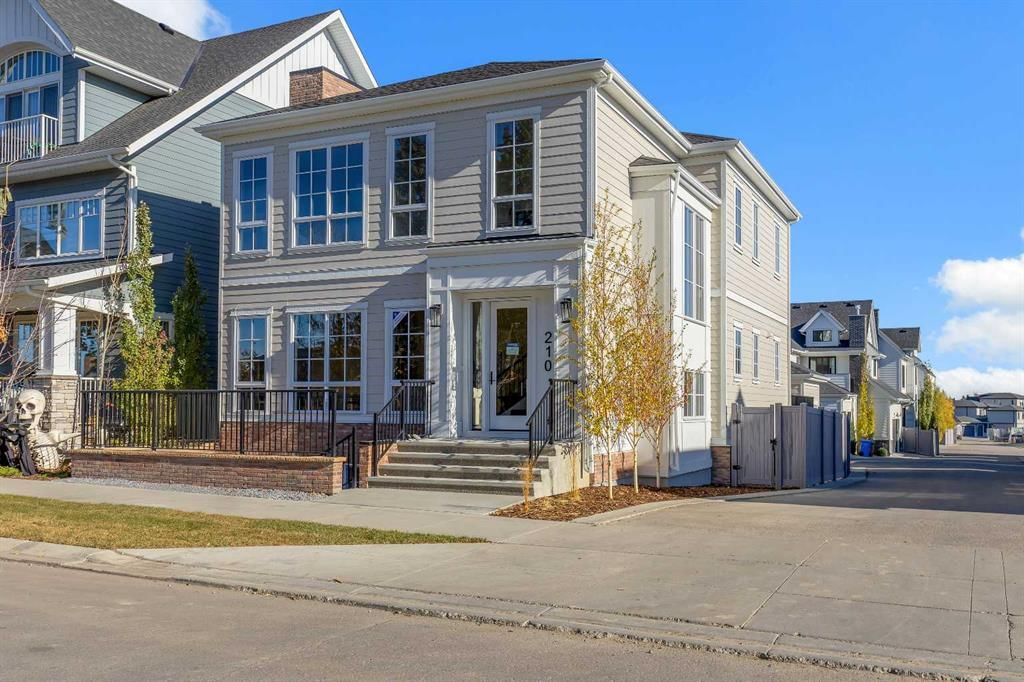 210 Alexandria Green SW, Calgary — photo 2 of 45