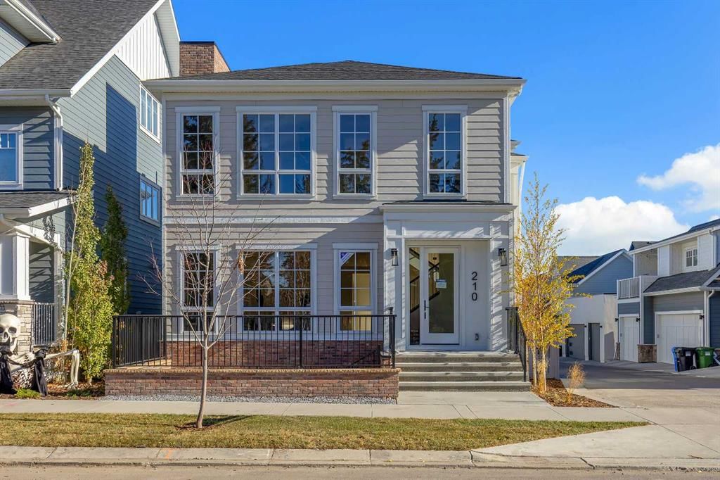 210 Alexandria Green SW, Calgary — photo 3 of 45