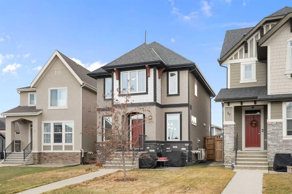 13 Marquis Place SE, Calgary — photo 2 of 39