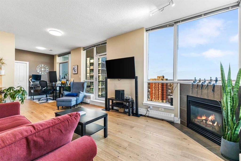 1507, 77 Spruce Place SW, Calgary — photo 2 of 35