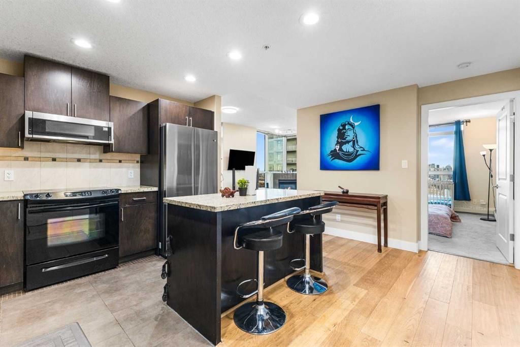 1507, 77 Spruce Place SW, Calgary — photo 3 of 35