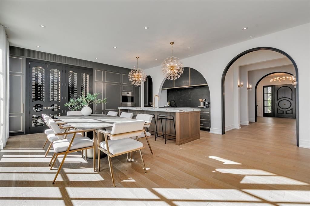 109 Roxboro Road SW, Calgary — main listing photo