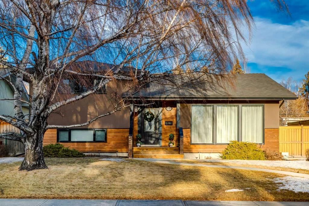 1328 Craig Road SW, Calgary — photo 2 of 50